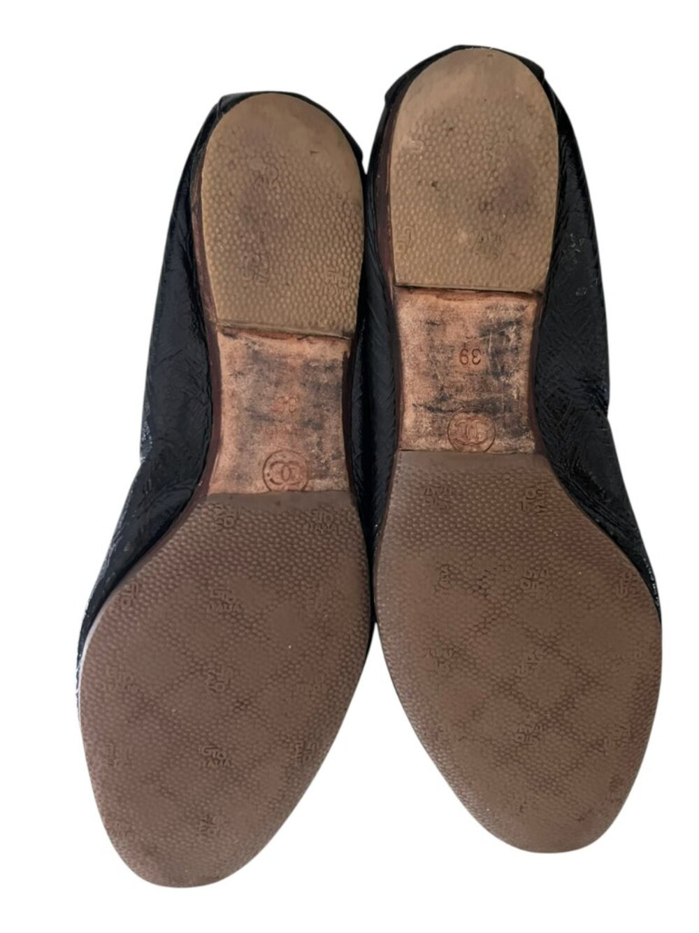 Authentic Chanel CC Cap-Toe Ballet Flats in crinkled patent leather, size 39 - Picture 3 of 3
